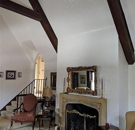 4th image of 901 Beechwood Blvd