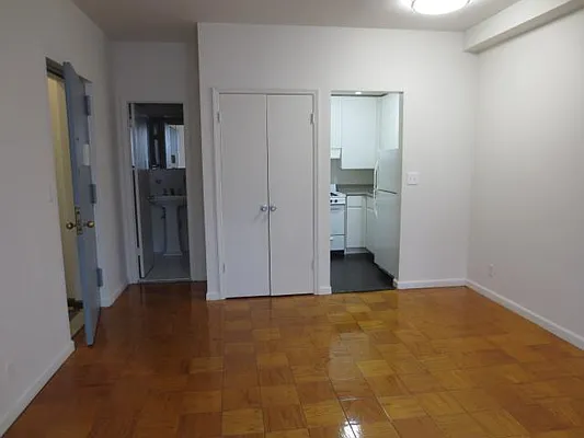 Rented by RV Realty | media 24