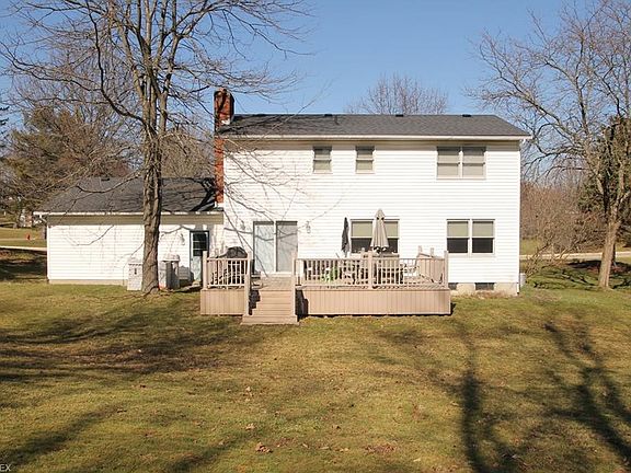 3rd image of 6716 Arlington Dr