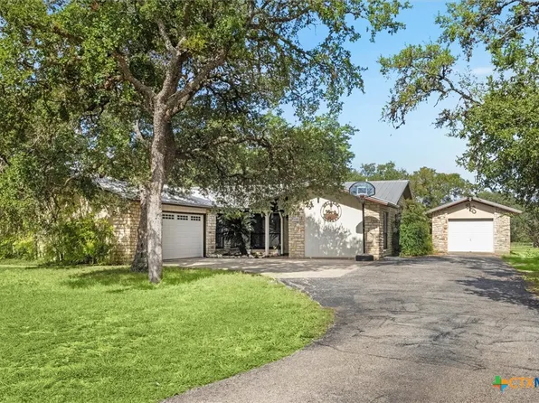 120 Pioneer Trl, San Marcos, TX 78666