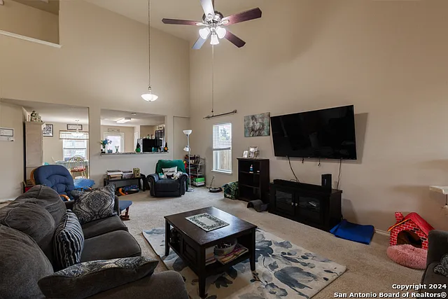 1009 Sandwell Ct — Photo 5