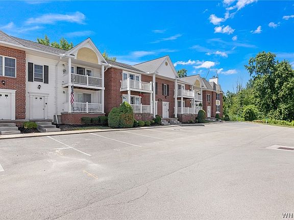 3rd image of 930 Hopkins Rd APT D