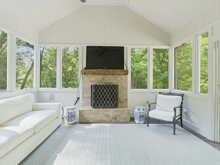 1350 Battleview Dr NW — Photo 3