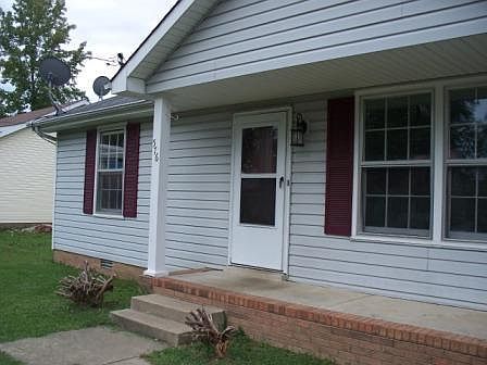 1st image of 576 Bridgette Dr