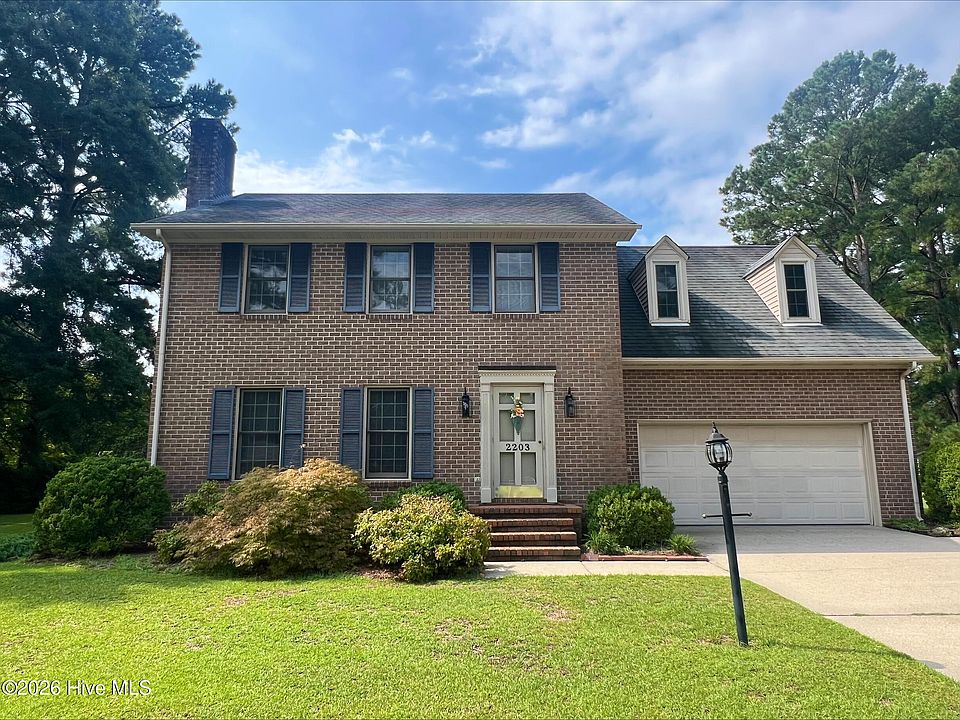 1st image of 2203 Acorn Circle