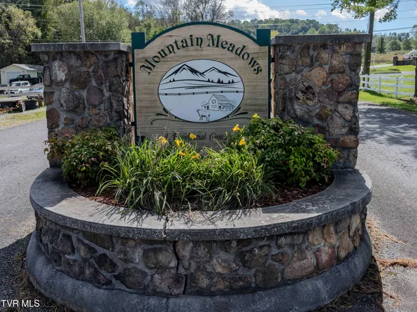 78 Forest Lodge Dr #77, Lebanon, VA 24266