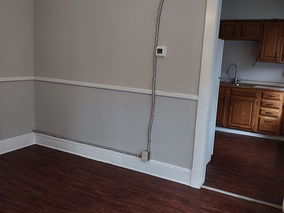 2nd image of 1560 Lakewood Ave