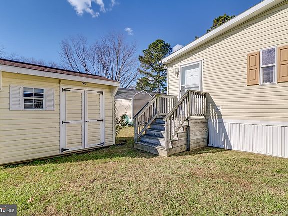 4th image of 35506 Joann Dr