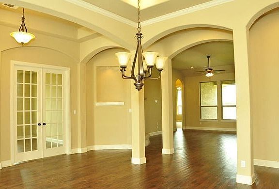 The Solano Dining Room with hardwood floors