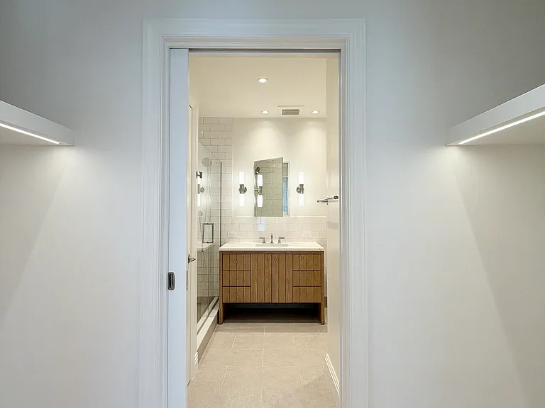 57 Christopher St #5B — Photo 30