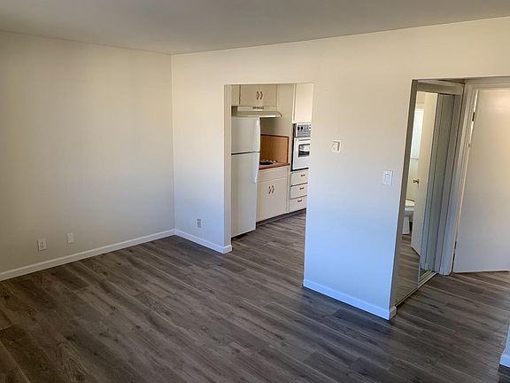 4th image of 3549 Agate Dr