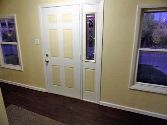 4th image of 1009 Charlesworth Ave