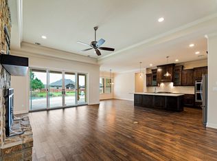135 Gabriel Vis E, Georgetown, TX 78633