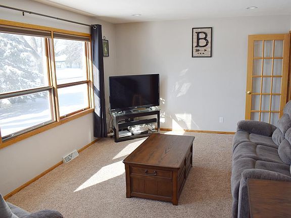 2nd image of 1443 Lincoln Ave S