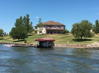 12777 Richmond Ln, Aberdeen, SD 57401