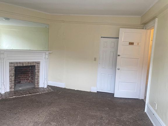 2nd image of 51 Richmond Ave #B2