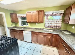 5755 Winfield Blvd #101, Pompano Beach, FL 33063