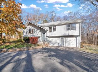 94 Carpenter Rd, Coventry, CT 06238