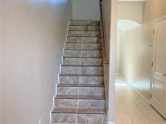 4th image of 2707 Nassau St
