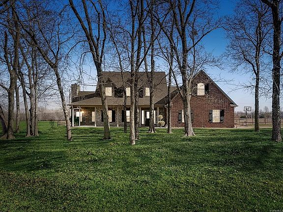 2nd image of 181 Elm Dr