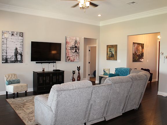 4th image of 3108 Mesa Ln