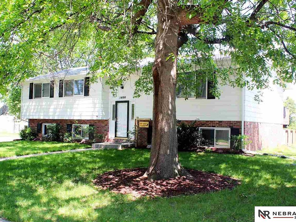 1st image of 1400 Buckingham Dr