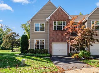 28 Kings Cross Cir, Doylestown, PA 18901