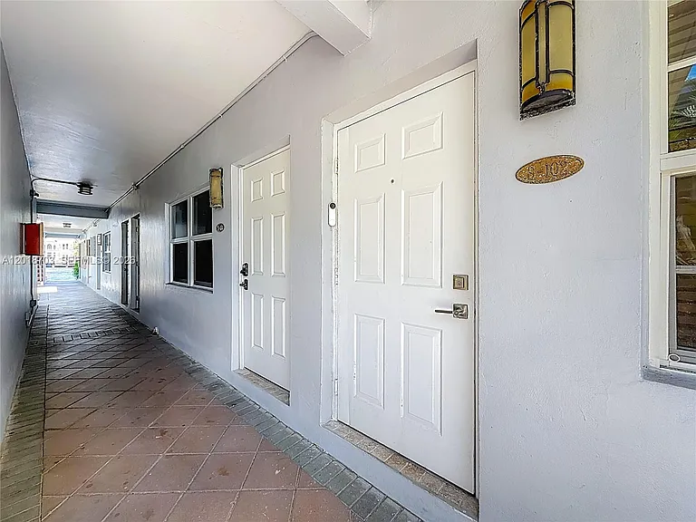 2600 S Ocean Dr #S102 — Photo 4