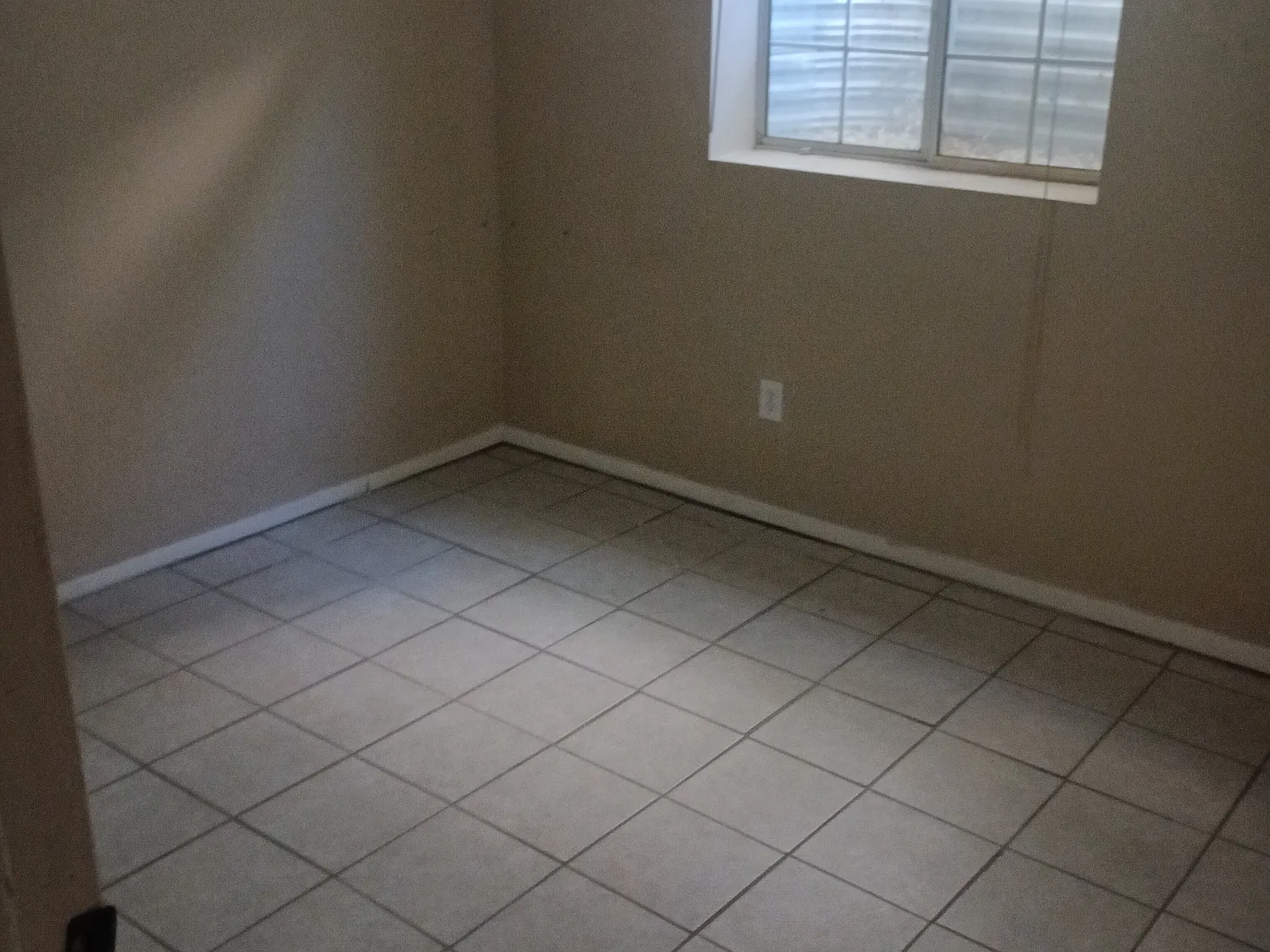 622 Superior St — Photo 4
