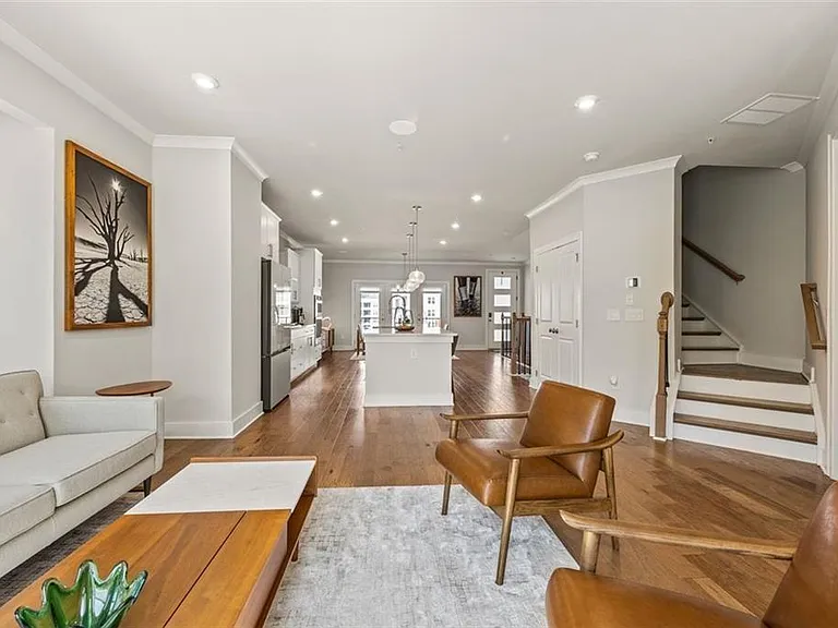 2145 Burnside Dr NW — Photo 17
