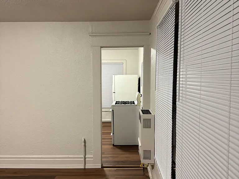 545 N California St #10 — Photo 16