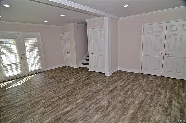 1st image of 3726 Dunwoody Dr