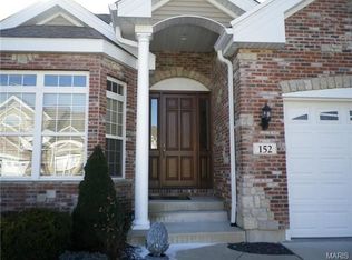 152 Woodland Place Ct, Saint Charles, MO 63303