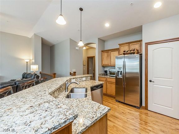 4th image of 10282 Coventry Cir
