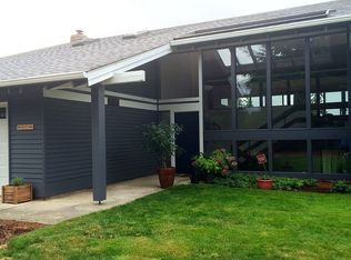 3242 110th Ave SE, Bellevue, WA 98004