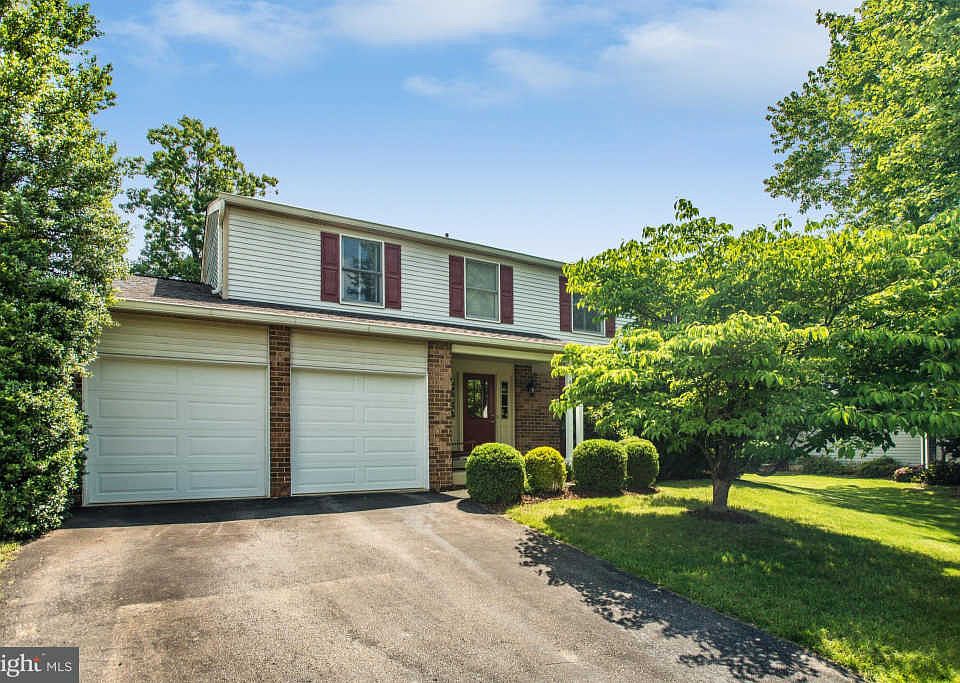 1st image of 6157 McLendon Ct