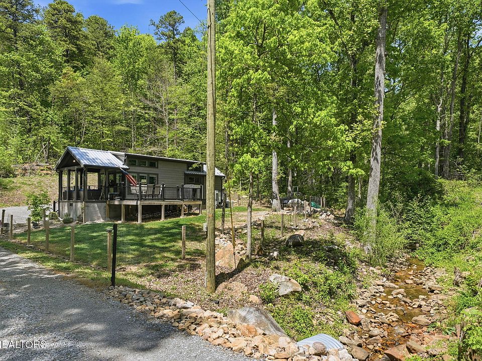 1st image of 1429 Alpine Dr