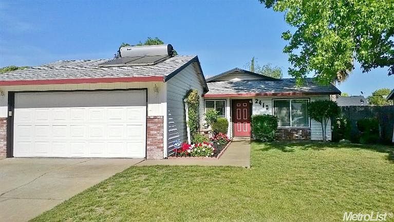 1st image of 2410 Banyan Dr
