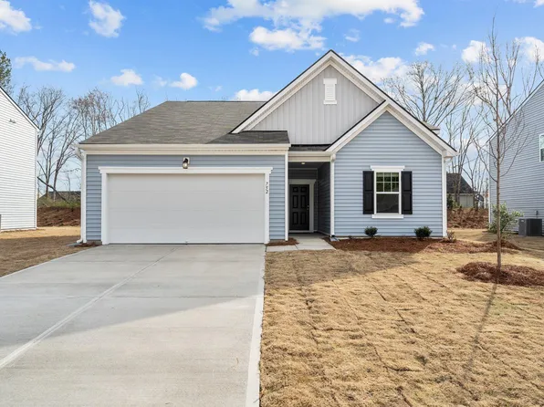 1425 Pond Overlook Dr, Nashville, NC 27856