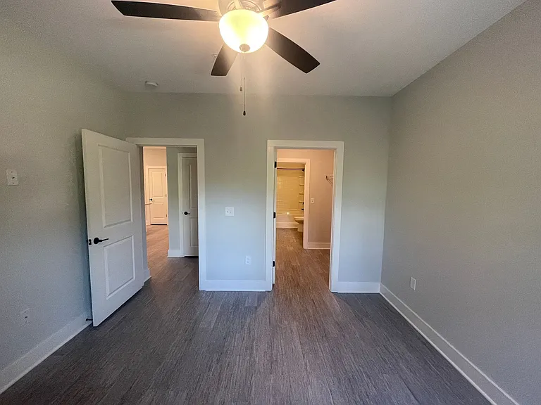 Franklin Forest New Construction 2 Bedrooms — Photo 12