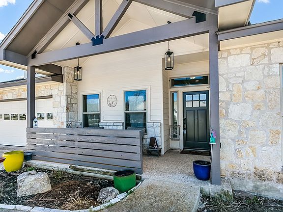 2nd image of 705 Lupine Ln