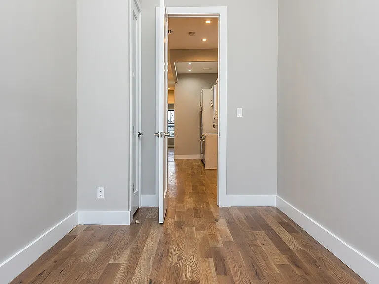 107 Skillman Ave #3T — Photo 12