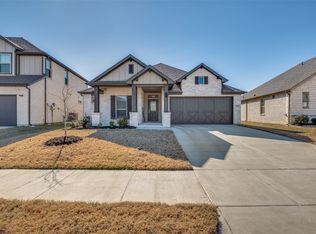 144 Arrow Wood Rd, Waxahachie, TX 75165