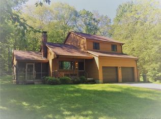 742 Brayman Hollow Rd, Pomfret Center, CT 06259