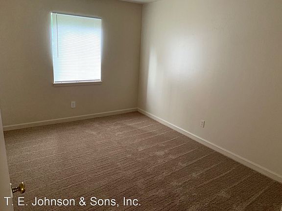 5th image of 101 Hedgecock Ave APT F