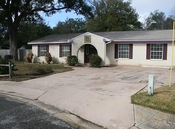 3rd image of 4898 Oakland Dr