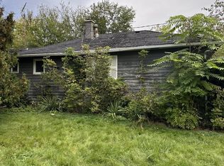 W3990 Longfellow Dr, Lake Geneva, WI 53147