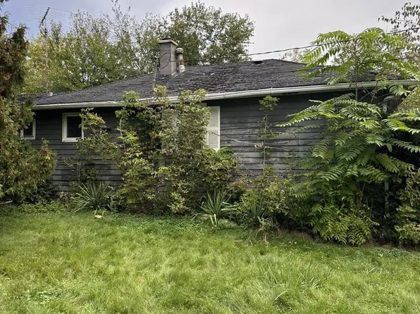 W3990 Longfellow DRIVE, Lake Geneva, WI 53147