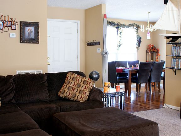 5th image of 1784 Forrestdale Dr