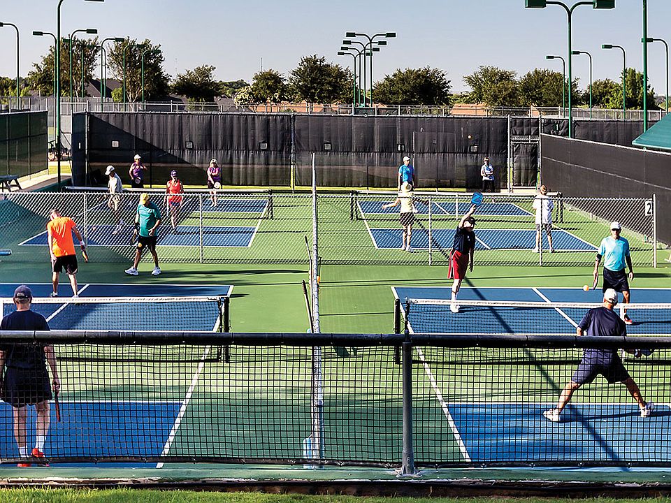 Tennis Club